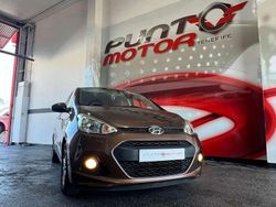 Marrón Usado 2016 Hyundai i10 Blackline Utilitario | 9990 € (Un poco caro)