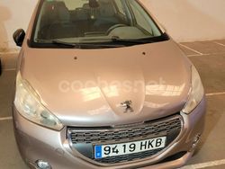 Gris / plata Usado 2012 Peugeot 208 Allure Utilitario | 6100 € (Precio justo)