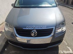 Gris / plata Usado 2008 VW Touran Advance Monovolumen | 5700 € (Precio justo)