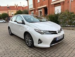 Blanco Usado 2014 Toyota Auris Hybrid Active Berlina | 7500 € (Precio justo)