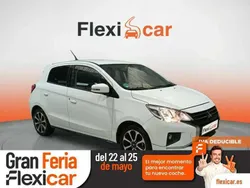 Amarillo Usado 2022 Mitsubishi Space Star Motion Utilitario | 8890 € (Super precio)