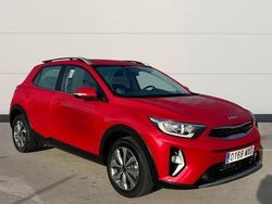 Usado 2024 Kia Stonic SUV | 17.800 € (Precio justo)
