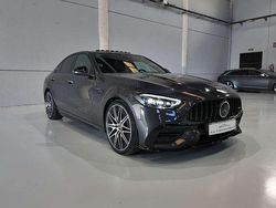 Gris / plata Usado 2024 Mercedes C43 AMG AMG Berlina | 77.900 €