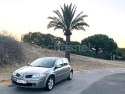 Beige Usado 2007 Renault Mégane II Dynamique Berlina | 2990 € (Buen precio)