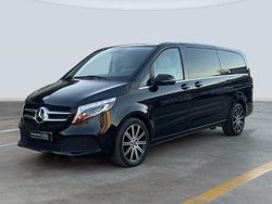 Negro Usado 2022 Mercedes V220 Monovolumen | 59.975 €