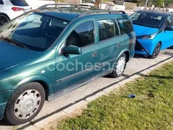 Verde Usado 2002 Opel Astra Comfort Familiar | 2700 € (Un poco caro)