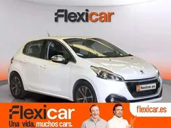 Blanco Usado 2017 Peugeot 208 Allure Utilitario | 9090 € (Precio justo)