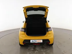 Amarillo Usado 2022 Peugeot 208 GT Utilitario | 13.399 € (Precio justo)