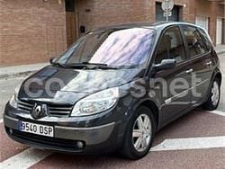Gris / plata Usado 2005 Renault Scénic II Dynamique Monovolumen | 3990 € (Precio justo)