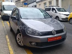 Gris / plata Usado 2012 VW Golf VII Edition Berlina | 10.000 € (Precio justo)