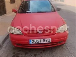 Rojo Usado 2002 Opel Astra Edition Berlina | 2800 € (Un poco caro)