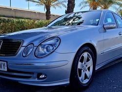 Plateado Usado 2006 Mercedes E280 Berlina | 8990 €