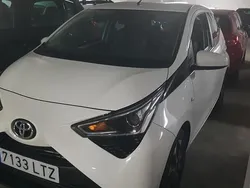Usado 2021 Toyota Aygo X-play Utilitario | 11.240 € (Precio justo)