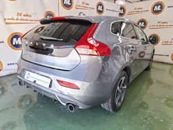 Gris Usado 2018 Volvo V40 R-Design Momentum Familiar | 17.900 € (Caro)