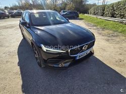 Negro Usado 2023 Volvo V60 CC Core Familiar | 32.900 € (Super precio)