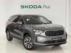 Gris / plata Nuevo 2025 Skoda Kodiaq Selection SUV | 37.900 € (Precio justo)
