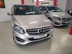 Gris / plata Usado 2016 Mercedes B180 Monovolumen | 16.900 € (Precio justo)