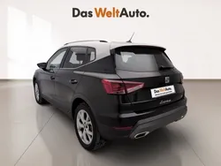 Negro Usado 2024 Seat Arona FR SUV | 22.300 € (Precio justo)