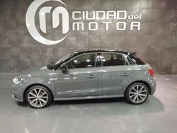 Gris / plata Usado 2017 Audi A1 Sportback Utilitario | 12.900 € (Precio justo)