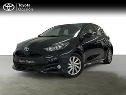 Negro Usado 2022 Toyota Yaris Hybrid Active Berlina | 19.890 € (Precio justo)