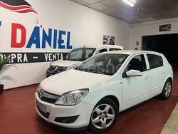 Blanco Usado 2007 Opel Astra Cosmo Berlina | 3300 € (Un poco caro)
