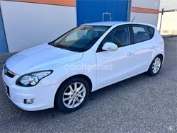 Blanco Usado 2010 Hyundai i30 GLS Berlina | 4700 € (Precio justo)