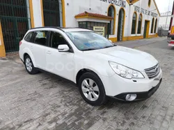 Blanco Usado 2010 Subaru Outback Premium SUV | 9490 € (Buen precio)