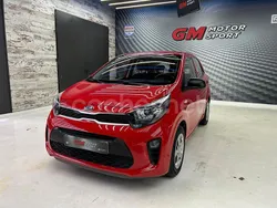 Rojo Usado 2018 Kia Picanto Utilitario | 9490 € (Precio justo)