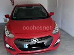 Rojo Usado 2013 Hyundai i30 Berlina | 6900 € (Precio justo)
