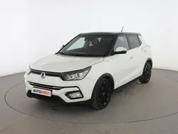 Blanco Usado 2019 Ssangyong Tivoli Limited SUV | 15.199 € (Precio justo)