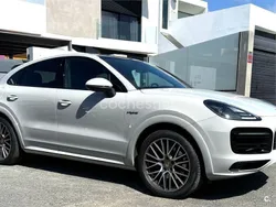 Beige Usado 2023 Porsche Cayenne Platinum Edition SUV | 85.900 €