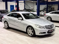 Gris / plata Usado 2011 Mercedes E250 Coupe | 13.299 € (Buen precio)