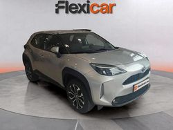 Gris Usado 2024 Toyota Yaris Hybrid Active | 19.490 € (Buen precio)