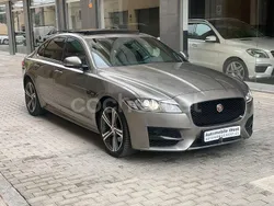 Gris / plata Usado 2019 Jaguar XF R-Sport Berlina | 21.900 € (Caro)