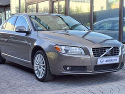 Beige Usado 2009 Volvo S80 Summum Berlina | 8990 €