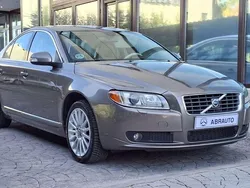 Beige Usado 2009 Volvo S80 Summum Berlina | 8990 €