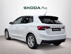 Blanco Usado 2024 Skoda Fabia Selection | 18.540 € (Precio justo)