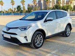 Blanco Usado 2016 Toyota RAV4 Hybrid Advance SUV | 22.500 € (Precio justo)