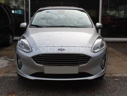 Gris / plata Usado 2019 Ford Fiesta ST-Line Berlina | 9650 € (Buen precio)