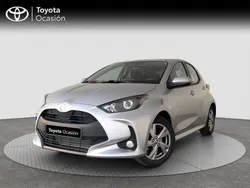 Gris Usado 2024 Toyota Yaris Hybrid Active Berlina | 22.400 € (Precio justo)