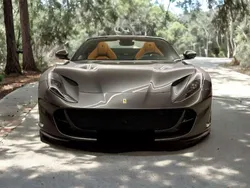 Gris Usado 2021 Ferrari 812 Descapotable | 439.800 €