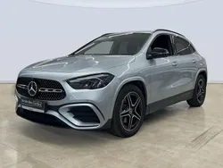 Gris plata Usado 2024 Mercedes GLA200 SUV | 43.900 € (Un poco caro)
