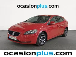 Rojo Usado 2017 Volvo V40 Momentum Familiar | 15.700 € (Precio justo)