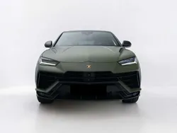 Verde Usado 2023 Lamborghini Urus SUV | 329.800 € (Buen precio)