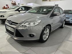 Gris / plata Usado 2011 Ford Focus Trend Berlina | 7999 € (Un poco caro)