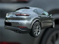 Gris / plata Usado 2020 Porsche Cayenne SUV | 68.500 € (Buen precio)
