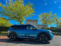 Eléctrico Usado 2023 Kia EV9 GT-Line SUV | 61.950 € (Buen precio)