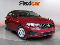 Rojo Usado 2017 Fiat Tipo Easy Berlina | 9290 €