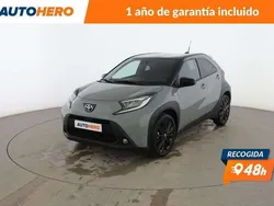 Verde Usado 2024 Toyota Corolla Cross SUV | 14.856 €