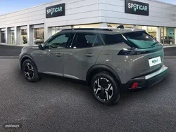 Gris Usado 2024 Peugeot 2008 Allure SUV | 20.300 € (Un poco caro)